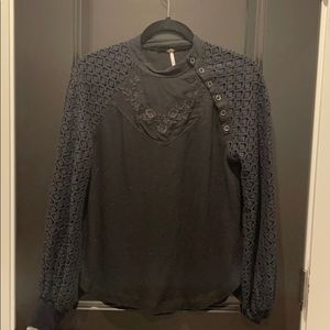 Free People Black top - size small